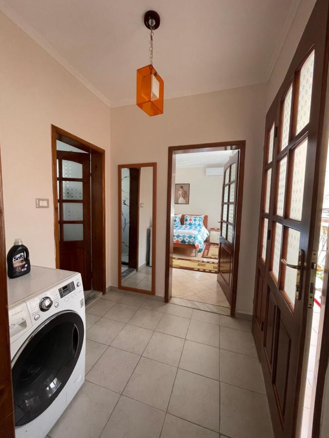 Guest House Тирана Екстериор снимка