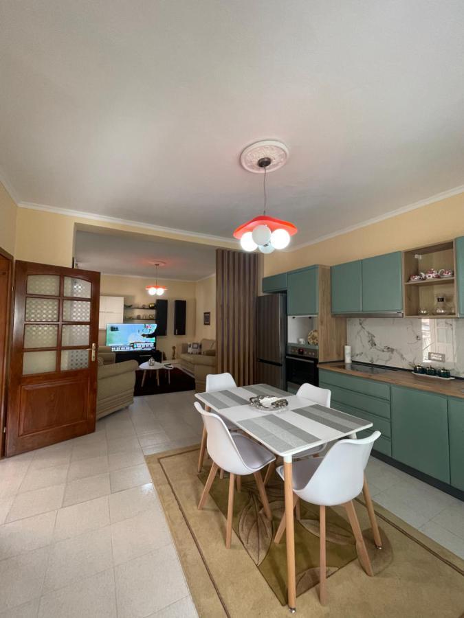Guest House Тирана Екстериор снимка